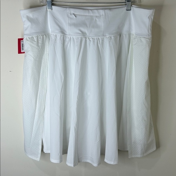 NWT SPANX 50272 Get Moving Skort 17” White Size 3X - Picture 4 of 16